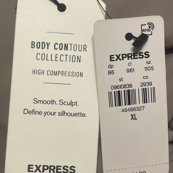 Express square next long sleeve body contour size XL NWT - Picture 3 of 4